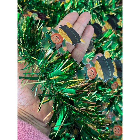Leprechaun Pot of Gold Saint Patricks Day Tinsel Garland Window Door Decor - Picture 3 of 4